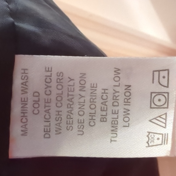 Woman Within Quilted Vest Black 30/32 - Picture 6 of 7